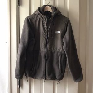 NORTH FACE JACKET w/HOOD